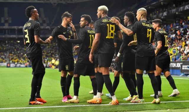 华体会权威下载-罗德里戈惊艳 维尼修斯穿10号 巴西队4比1几内亚