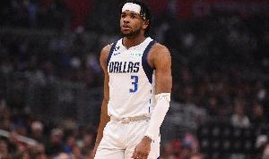 哈迪：我对自己充满信心 不管投进与否都会继续出手