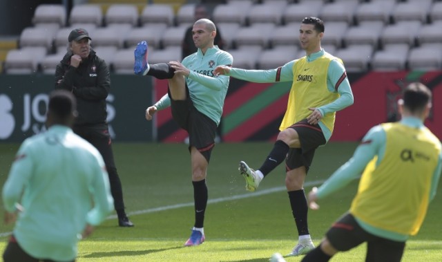 华体会一键直达-佩佩：贝利和马拉多纳曾在墨西哥问鼎世界杯，希望下一个是C罗