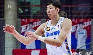 高效且全面！周琦全场11投7中 拿下17分14篮板1抢断2盖帽