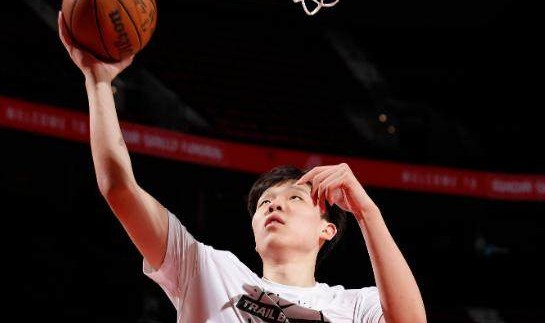 hth华体育注册-得分篮板接连创新高！杨瀚森练级进步肉眼可见